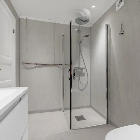 Exclusive Fjord Getaway With Sauna בית נופש