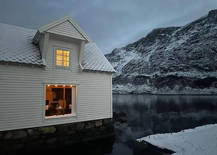 度假居 Exclusive Fjord Getaway With Sauna Leirgulen