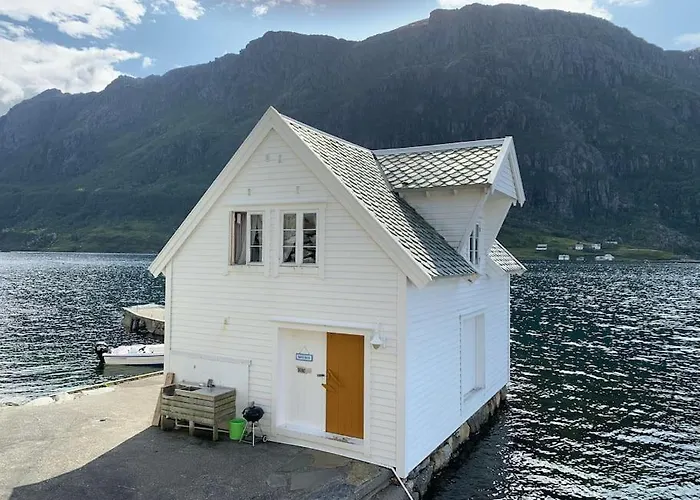 度假居 Exclusive Fjord Getaway With Sauna Leirgulen
