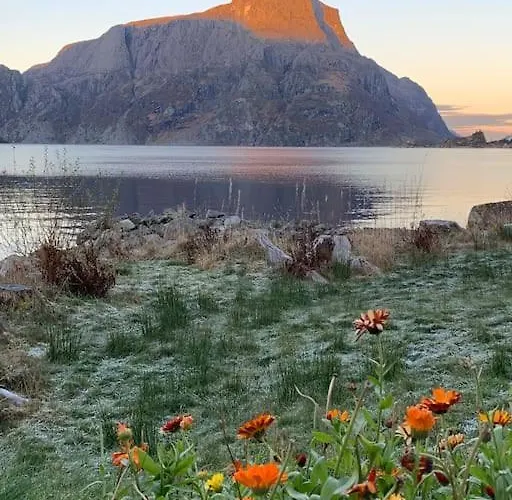 Exclusive Fjord Getaway With Sauna 度假居