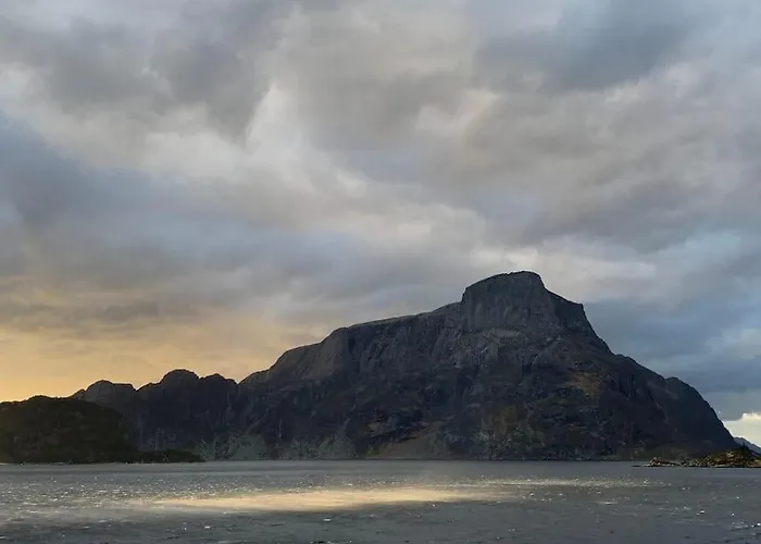 度假居 Exclusive Fjord Getaway With Sauna Leirgulen