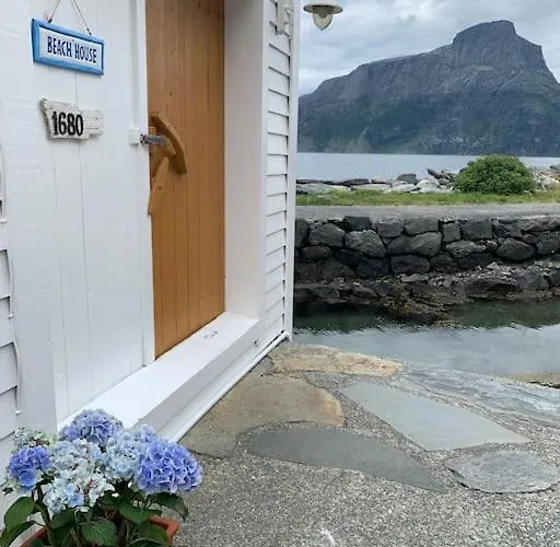 Exclusive Fjord Getaway With Sauna 度假居 Leirgulen