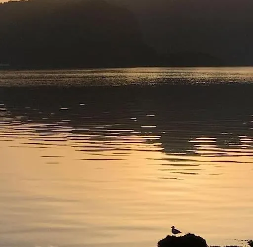 Exclusive Fjord Getaway With Sauna 度假居 *