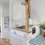 Σπίτι διακοπών Exclusive Fjord Getaway With Sauna Leirgulen
