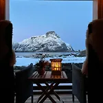 Σπίτι διακοπών Exclusive Fjord Getaway With Sauna Leirgulen