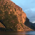 Σπίτι διακοπών Exclusive Fjord Getaway With Sauna *