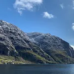 Σπίτι διακοπών Exclusive Fjord Getaway With Sauna Leirgulen
