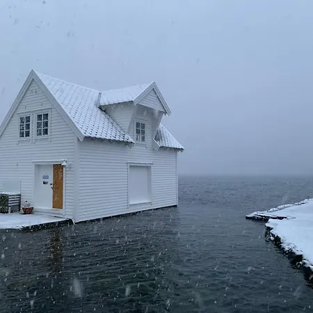 Feriehus Exclusive Fjord Getaway With Sauna