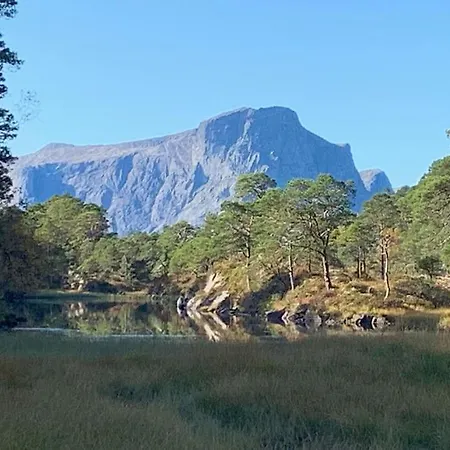 Feriehus Exclusive Fjord Getaway With Sauna Leirgulen