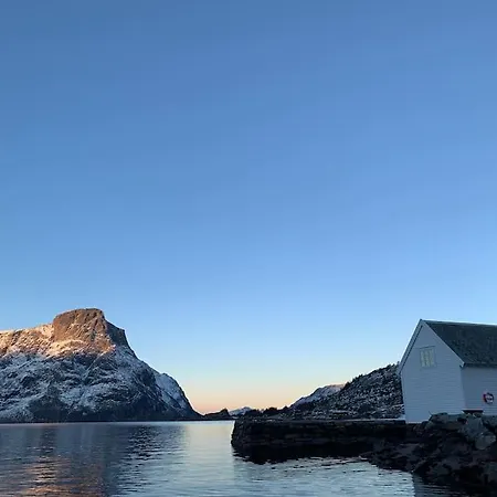 Exclusive Fjord Getaway With Sauna Feriehus *