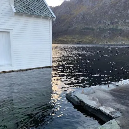 Ferienhaus Exclusive Fjord Getaway With Sauna *