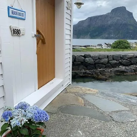 Exclusive Fjord Getaway With Sauna Feriehus Leirgulen